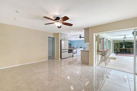 Villa ou maison à vendre à Sarasota, Floride: 3 chambres, 169.27 m2 № 2427195 - photo 29