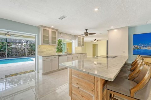 Villa ou maison à vendre à Sarasota, Floride: 3 chambres, 169.27 m2 № 2427195 - photo 22