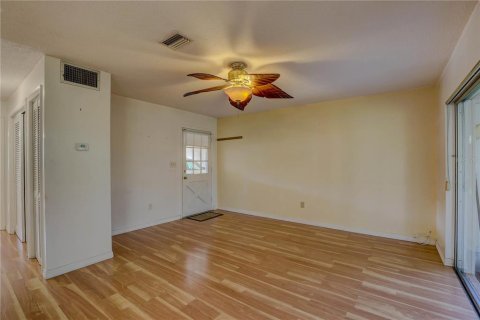 House in Dunedin, Florida 1 bedroom, 63.27 sq.m. № 1912947 - photo 10