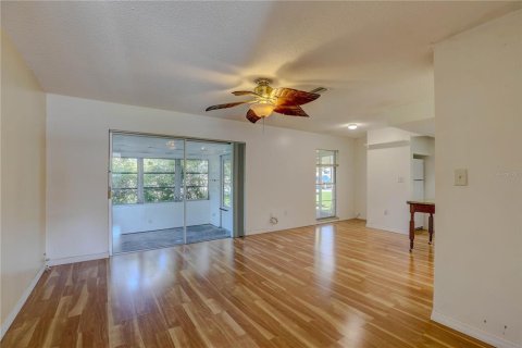 House in Dunedin, Florida 1 bedroom, 63.27 sq.m. № 1912947 - photo 5