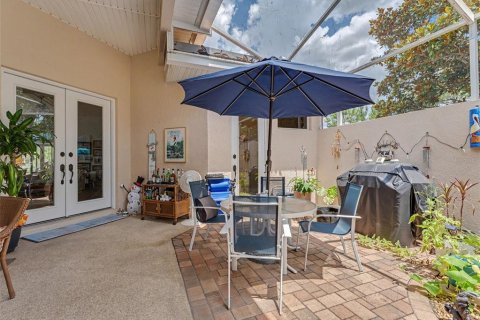 House in Weeki Wachee, Florida 3 bedrooms, 160.91 sq.m. № 2213231 - photo 14