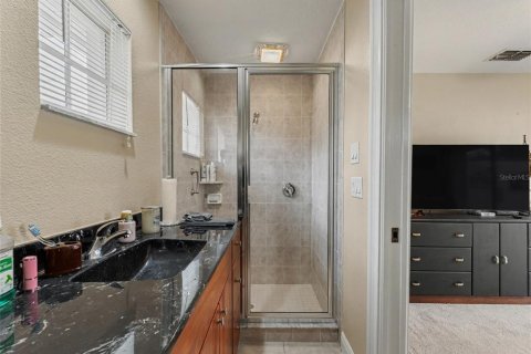 House in Weeki Wachee, Florida 3 bedrooms, 160.91 sq.m. № 2213231 - photo 10