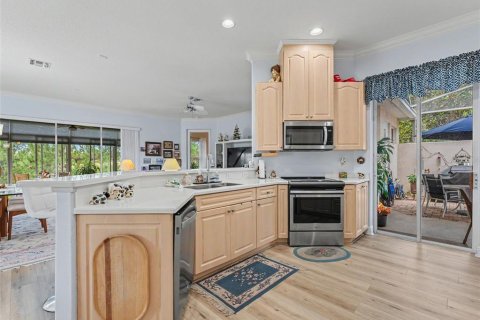 House in Weeki Wachee, Florida 3 bedrooms, 160.91 sq.m. № 2213231 - photo 24