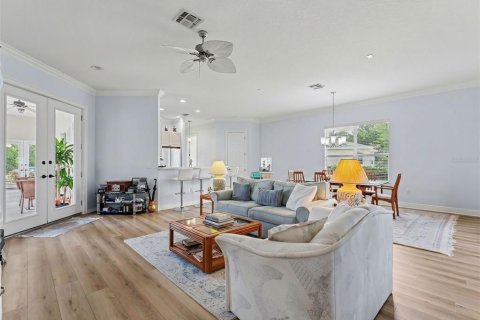 House in Weeki Wachee, Florida 3 bedrooms, 160.91 sq.m. № 2213231 - photo 18