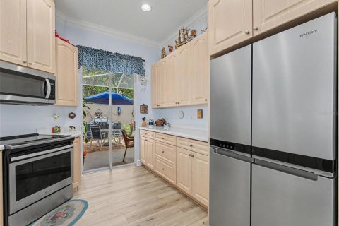 House in Weeki Wachee, Florida 3 bedrooms, 160.91 sq.m. № 2213231 - photo 27