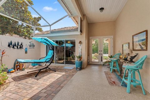 House in Weeki Wachee, Florida 3 bedrooms, 160.91 sq.m. № 2213231 - photo 7