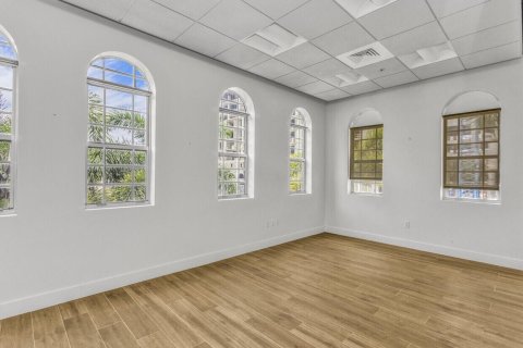Propiedad comercial en alquiler en Boca Raton, Florida № 1216235 - foto 1