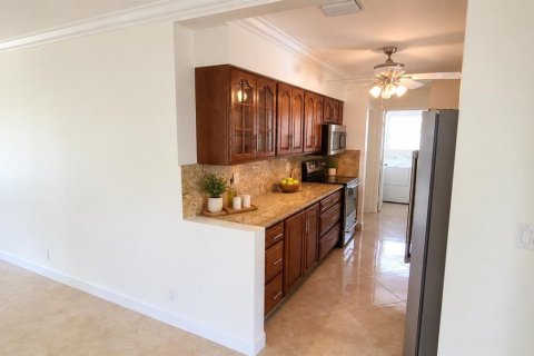 Villa ou maison à vendre à Deerfield Beach, Floride: 4 chambres, 125.42 m2 № 2387916 - photo 9