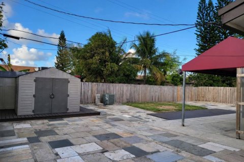 Villa ou maison à vendre à Deerfield Beach, Floride: 4 chambres, 125.42 m2 № 2387916 - photo 6