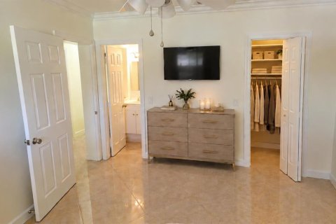 Villa ou maison à vendre à Deerfield Beach, Floride: 4 chambres, 125.42 m2 № 2387916 - photo 12
