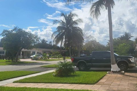 Villa ou maison à vendre à Deerfield Beach, Floride: 4 chambres, 125.42 m2 № 2387916 - photo 23
