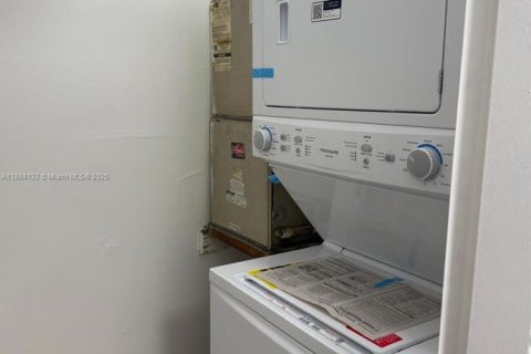 Купить кондоминиум в Хайалиа, Флорида 2 спальни, 92.9м2, № 2012334 - фото 7