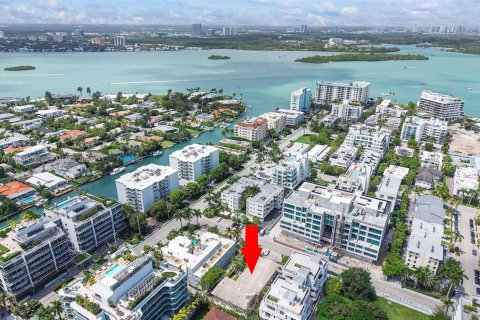 Immobilier commercial à vendre à Bay Harbor Islands, Floride № 2242649 - photo 5