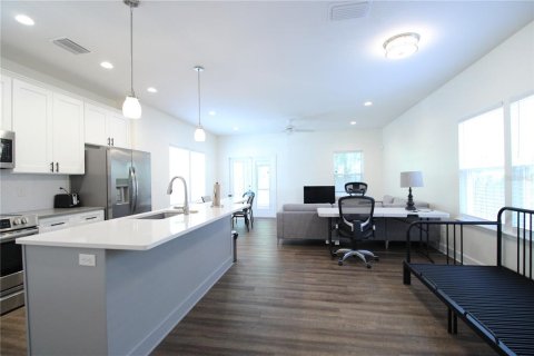 Villa ou maison à louer à Gainesville, Floride: 3 chambres, 164.44 m2 № 2107490 - photo 6