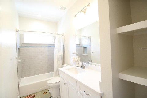 Villa ou maison à louer à Gainesville, Floride: 3 chambres, 164.44 m2 № 2107490 - photo 22