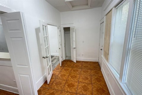 Снять в аренду виллу или дом в Тампа, Флорида 3 комнаты, 89.19м2, № 1893764 - фото 20