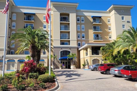 Condominio en alquiler en Sarasota, Florida, 2 dormitorios, 97.64 m2 № 1580341 - foto 2