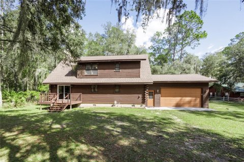 House in Hawthorne, Florida 2 bedrooms, 207.92 sq.m. № 2166354 - photo 2