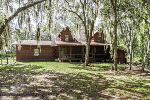 House in Hawthorne, Florida 2 bedrooms, 207.92 sq.m. № 2166354