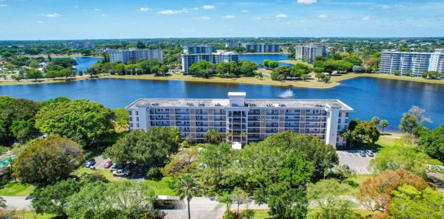 Condominio en Pompano Beach, Florida, 3 dormitorios  № 1129155