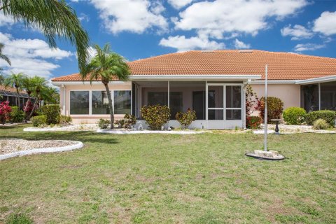 House in Sun City Center, Florida 2 bedrooms, 163.97 sq.m. № 1858010 - photo 24