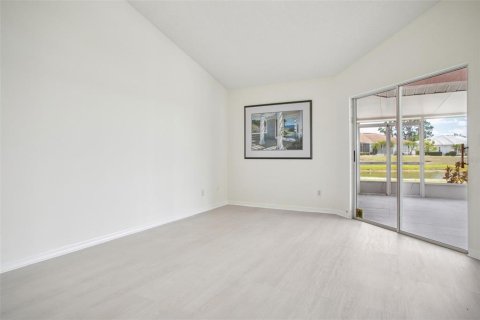 House in Sun City Center, Florida 2 bedrooms, 163.97 sq.m. № 1858010 - photo 9