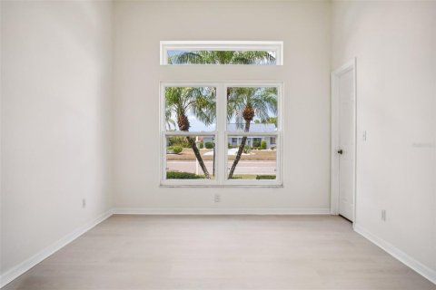 House in Sun City Center, Florida 2 bedrooms, 163.97 sq.m. № 1858010 - photo 13
