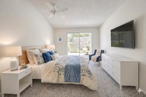 Villa ou maison à louer à West Palm Beach, Floride: 2 chambres, 142.7 m2 № 2272605 - photo 9