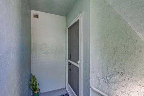 Снять в аренду кондоминиум в Юпитер, Флорида 3 комнаты, 117.34м2, № 2244782 - фото 8