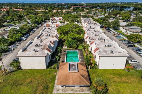Condominio en alquiler en Lauderhill, Florida, 3 dormitorios, 116.03 m2 № 2054778 - foto 18