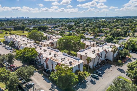 Condominio en alquiler en Lauderhill, Florida, 3 dormitorios, 116.03 m2 № 2054778 - foto 20