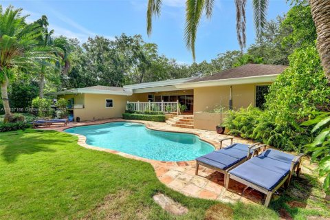 House in Pinecrest, Florida 3 bedrooms, 305.83 sq.m. № 1889576 - photo 25