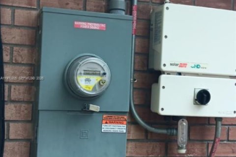 House in Deltona, Florida 3 bedrooms № 1989073 - photo 9