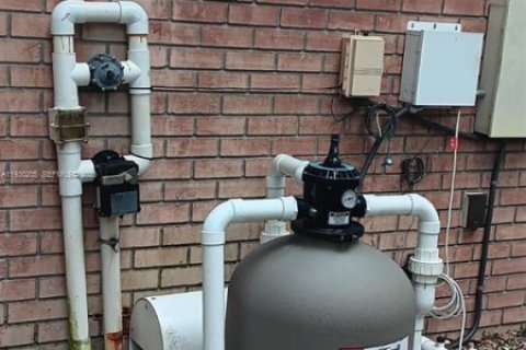 House in Deltona, Florida 3 bedrooms № 1989073 - photo 11