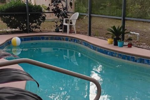 House in Deltona, Florida 3 bedrooms № 1989073 - photo 13