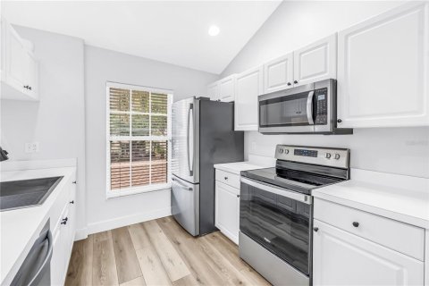Condominio en alquiler en Sarasota, Florida, 3 dormitorios, 149.02 m2 № 2114276 - foto 20
