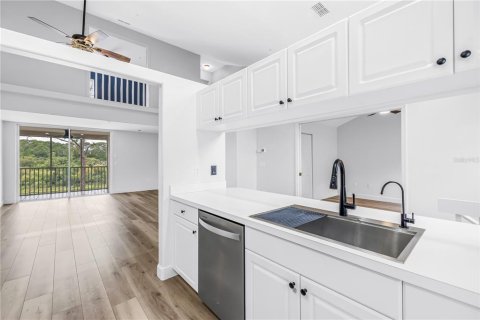 Condominio en alquiler en Sarasota, Florida, 3 dormitorios, 149.02 m2 № 2114276 - foto 23