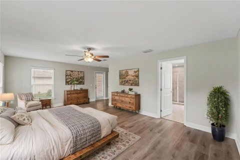 House in Hudson, Florida 3 bedrooms, 183.76 sq.m. № 2394189 - photo 16