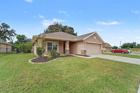 House in Hudson, Florida 3 bedrooms, 183.76 sq.m. № 2394189 - photo 3
