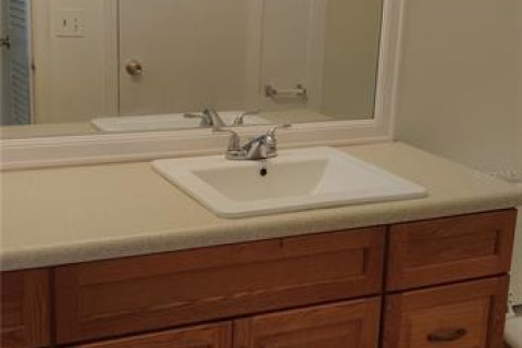 Condo in Altamonte Springs, Florida, 1 bedroom  № 1757748 - photo 9