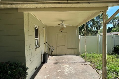 Villa ou maison à louer à Ocala, Floride: 2 chambres, 69.49 m2 № 1918730 - photo 2
