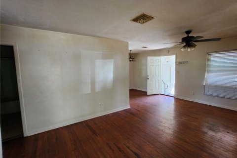 Villa ou maison à louer à Ocala, Floride: 2 chambres, 69.49 m2 № 1918730 - photo 3