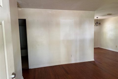 Villa ou maison à louer à Ocala, Floride: 2 chambres, 69.49 m2 № 1918730 - photo 9