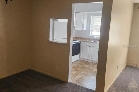 Copropriété à louer à Saint Petersburg, Floride: 2 chambres, 84.17 m2 № 1720549 - photo 2