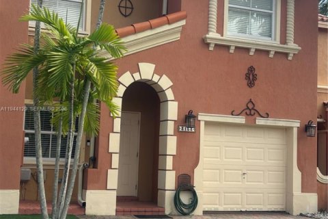 Casa en Miami, Florida 3 dormitorios, 158.86 m2 № 2002229