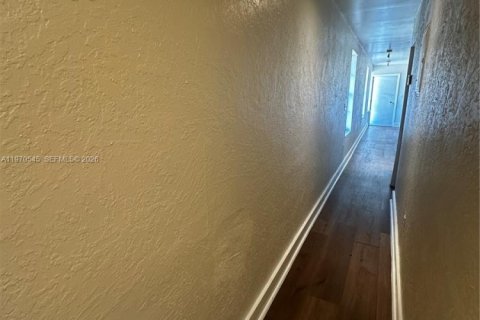 Villa ou maison à louer à Miami, Floride: 3 chambres, 158.86 m2 № 2031294 - photo 24