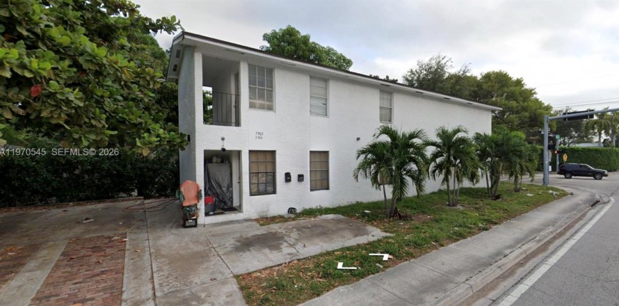 Villa ou maison à Miami, Floride 3 chambres, 158.86 m2 № 2031294