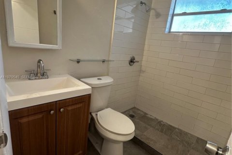 Villa ou maison à louer à Miami, Floride: 3 chambres, 158.86 m2 № 2031294 - photo 17