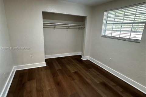 Villa ou maison à louer à Miami, Floride: 3 chambres, 158.86 m2 № 2031294 - photo 13