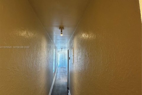 Villa ou maison à louer à Miami, Floride: 3 chambres, 158.86 m2 № 2031294 - photo 25